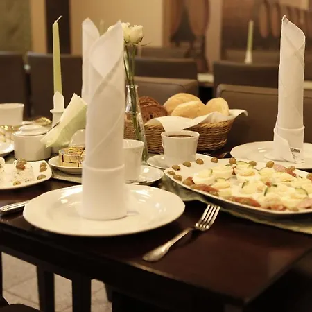 Bed & Breakfast Standard Delegacyjny 3*