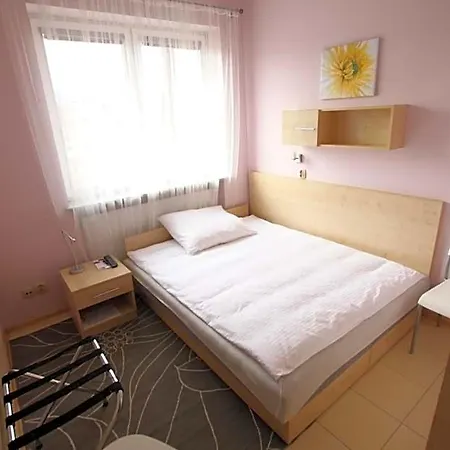 Standard Delegacyjny Couette-café 3*