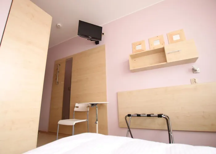 Standard Delegacyjny Bed & Breakfast 3*