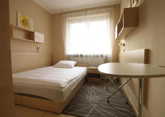 Bed & Breakfast Standard Delegacyjny Dabrowa Gornicza